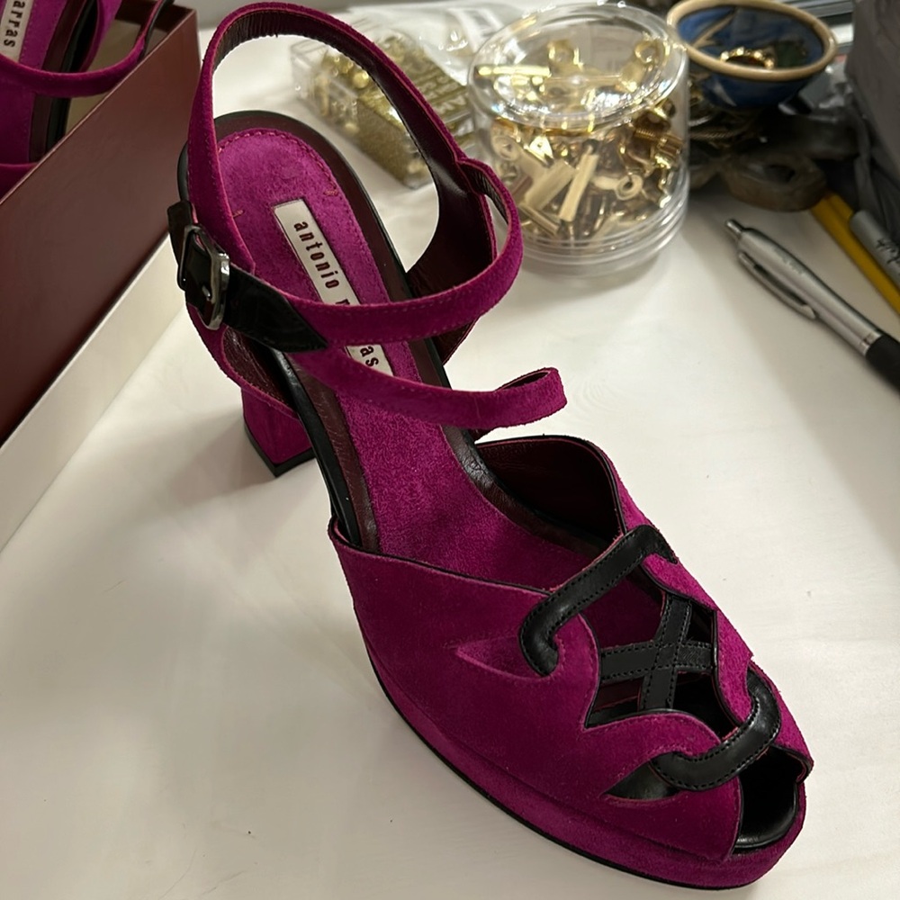 Antonio Marras size 39.5 stacked heel NWOT